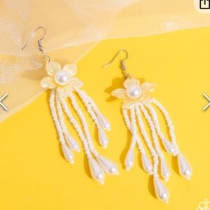 Prom Personality Yellow Earrings 💛 ✨️
